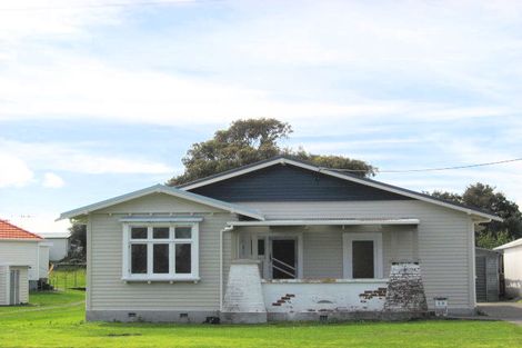 Photo of property in 18 Caius Avenue, Gonville, Whanganui, 4501