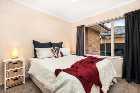 Photo of property in 8 Rushbury Place, Randwick Park, Auckland, 2105