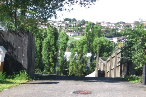 Photo of property in 2/235 Glengarry Road, Glen Eden, Auckland, 0602