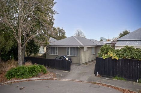 Photo of property in 19 Defoe Place, Waltham, Christchurch, 8023