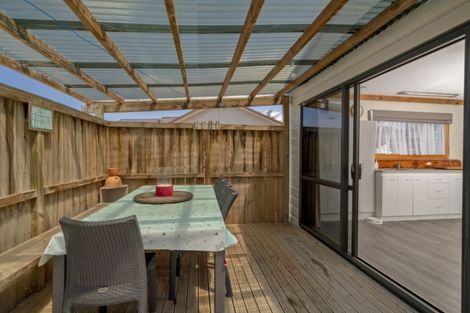 Photo of property in 11 Dotterel Place, Whitianga, 3510