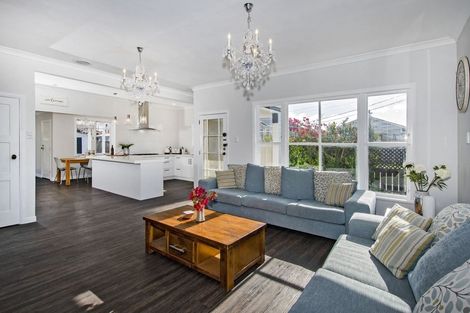 Photo of property in 15 Cairnfield Road, Kensington, Whangarei, 0112