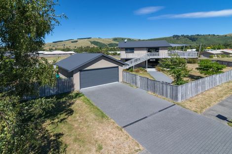 Photo of property in 136 Lisland Drive, Kinloch, Taupo, 3377