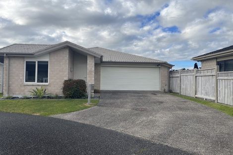 Photo of property in 15 Scoria Close, Pyes Pa, Tauranga, 3112