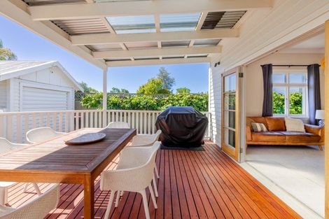 Photo of property in 6 Thistle Street, Napier South, Napier, 4110