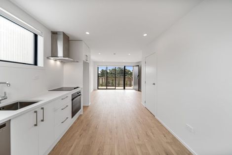 Photo of property in 2/39 Pakuranga Road, Pakuranga, Auckland, 2010