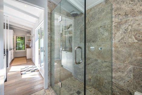 Photo of property in 31 Miro Road, Palm Beach, Waiheke Island, 1081