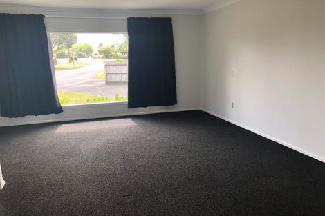 Photo of property in 11 Moncrieff Avenue, Fairfield, Hamilton, 3214