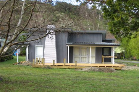 Photo of property in 9 Pearce Place, Kinloch, Taupo, 3377