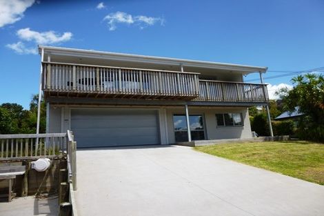 Photo of property in 96 Saddleback Rise, Murrays Bay, Auckland, 0630