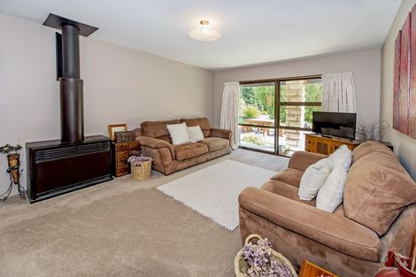 Photo of property in 6 Kowhai Drive, Darfield, 7510