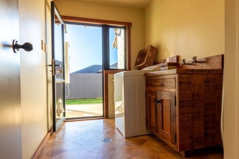 Photo of property in 21 Alba Place, Cambridge, 3434