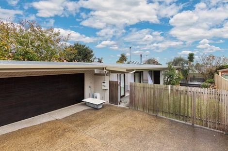 Photo of property in 2/15a Allendale Road, Mount Albert, Auckland, 1025