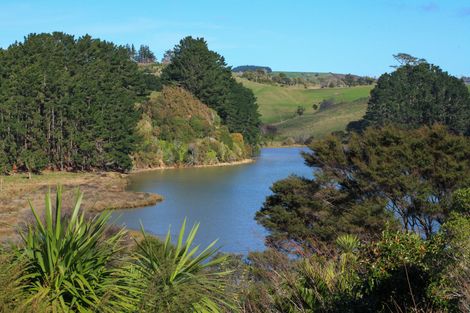 Photo of property in 11 Robertson Street, Raglan, 3225