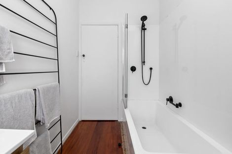 Photo of property in 77 Clarkin Road, Fairfield, Hamilton, 3214