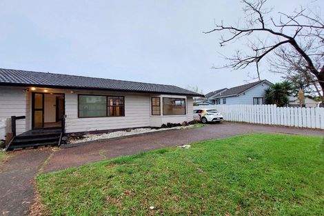 Photo of property in 33 Everglade Drive, Goodwood Heights, Auckland, 2105