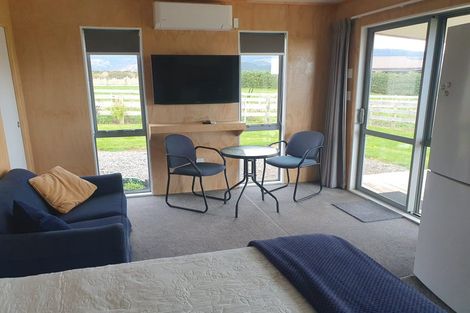 Photo of property in 113 Muhunoa Road West, Ohau, Levin, 5570