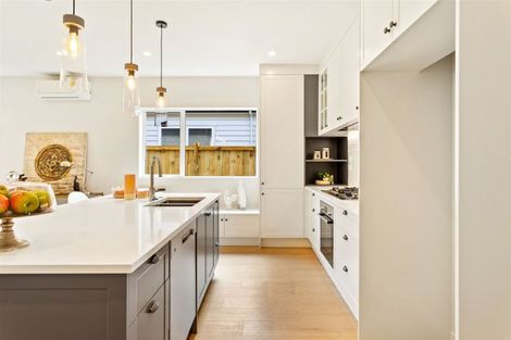 Photo of property in 87 Vinistra Road, Kumeu, 0810