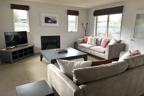 Photo of property in 17 Ash Avenue, Albert Town, Wanaka, 9305