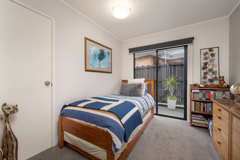 Photo of property in 16 Britannia Place, Half Moon Bay, Auckland, 2012