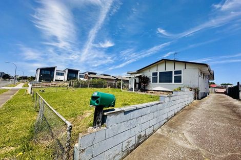 Photo of property in 47 Friesian Drive, Mangere, Auckland, 2022