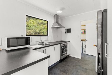 Photo of property in 31 Beaumont Crescent, Frankleigh Park, New Plymouth, 4310