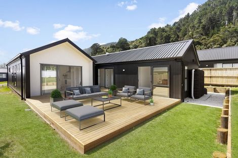 Photo of property in 5 Lynette Place, Pauanui, 3579