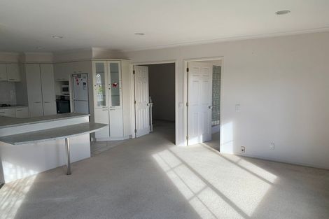 Photo of property in 26 Delmont Close, East Tamaki Heights, Auckland, 2016