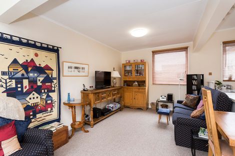 Photo of property in 23 Royal Crescent, Saint Kilda, Dunedin, 9012