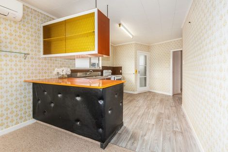 Photo of property in 154 Conclusion Street, Ascot Park, Porirua, 5024