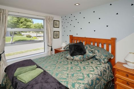 Photo of property in 1 Blackadder Road, Pegasus, 7612