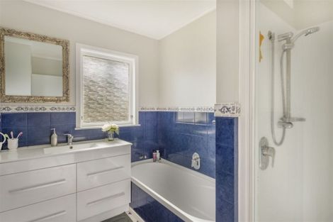 Photo of property in 6 Burwood Place, Silverdale, Hamilton, 3216