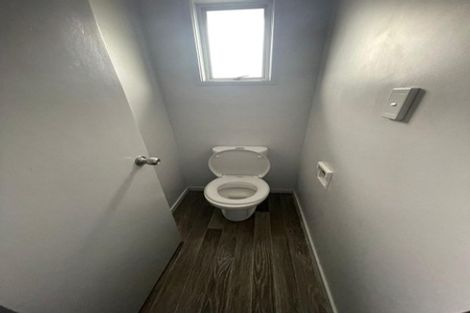 Photo of property in 3 Vina Place, Massey, Auckland, 0614