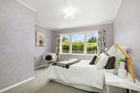 Photo of property in 114 Redwood Avenue, Tawa, Wellington, 5028