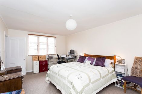 Photo of property in 23 Royal Crescent, Saint Kilda, Dunedin, 9012