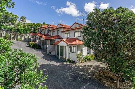 Photo of property in 5/42 Fields Parade, Oteha, Auckland, 0632
