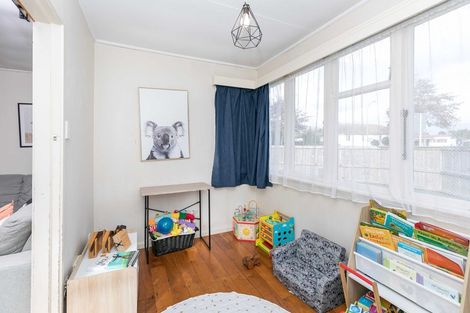 Photo of property in 2 Haultain Street, Fairfield, Hamilton, 3214