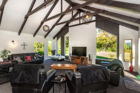 Photo of property in 1131 Whakarau Road, Otoko, Te Karaka, 4092