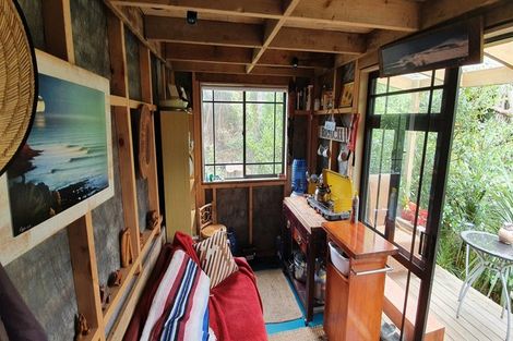 Photo of property in 22 Lorenzen Bay Road, Raglan, 3225