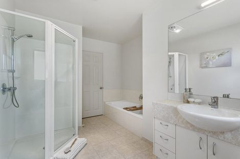 Photo of property in 59 Grovenor Drive, Orewa, 0931