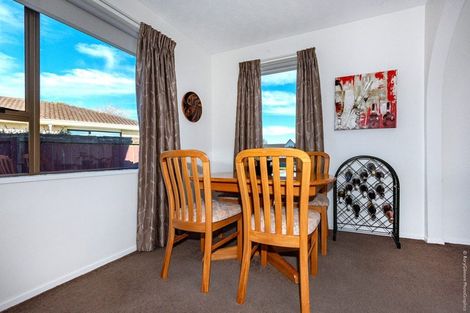 Photo of property in 21 Te Maru Place, Redwood, Christchurch, 8051
