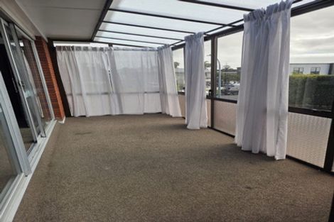 Photo of property in 1/59 The Boulevard, Sunnyhills, Auckland, 2010