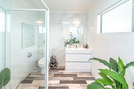 Photo of property in 13 Kamahi Street, Castlecliff, Whanganui, 4501