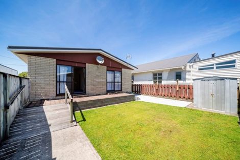 Photo of property in 19 Karamu Street, Strandon, New Plymouth, 4312