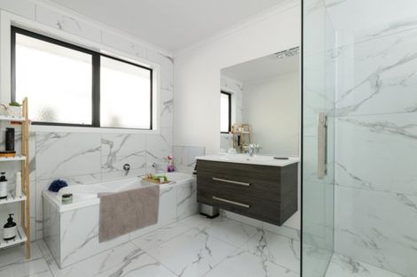 Photo of property in 40 Adler Drive, Ohauiti, Tauranga, 3112