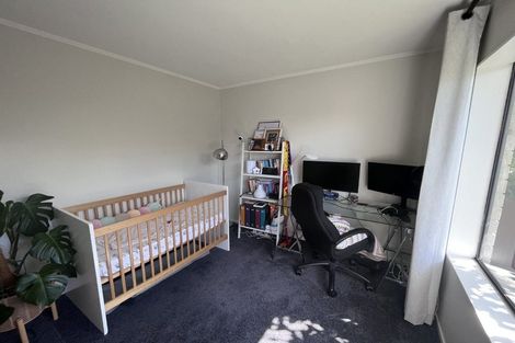 Photo of property in 20 Randwick Place, Randwick Park, Auckland, 2105