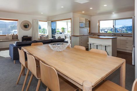 Photo of property in 102 Saint Patricks Row, Whangamata, 3620