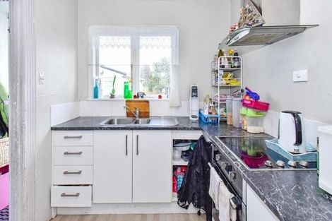 Photo of property in 32 Halswell Street, Mangere East, Auckland, 2024