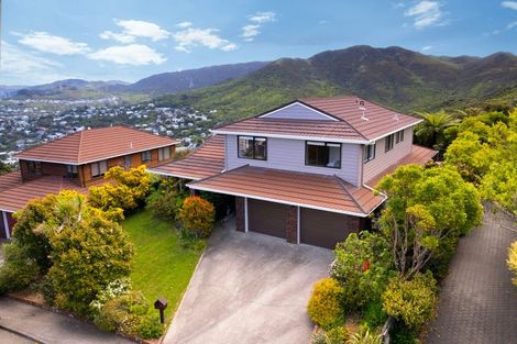 Photo of property in 33 Satara Crescent, Khandallah, Wellington, 6035