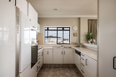 Photo of property in 21l Maunganui Road, Mount Maunganui, 3116